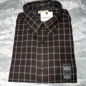 NWT St. John’s Bay Long sleeve button down shirt.